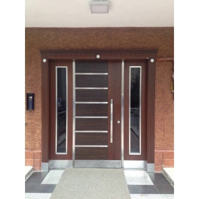 Bursa apartman kapıları