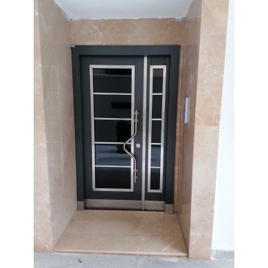 Bina Giriş Kapısı